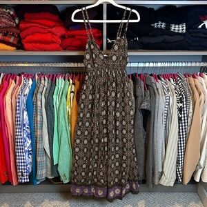 Blush olive/purple print sleeveless smocked v neck maxi dress size S